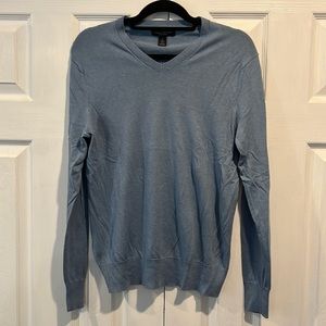 Banana Republic V neck sweater, size small, light blue